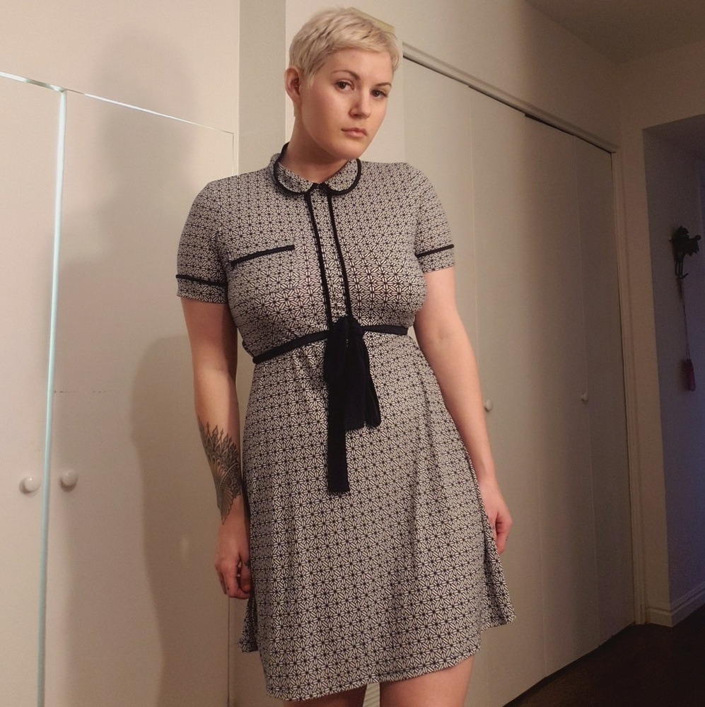 Collared patterned dress - Picture 2 of 3